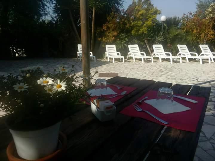 Borgo Degli Ulivi Rooms Vieste Zewnętrze zdjęcie